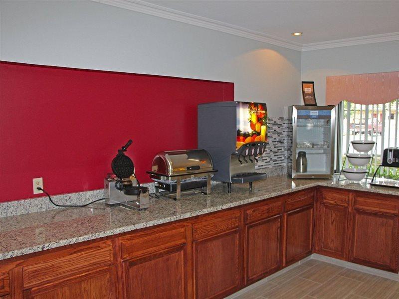 Fairview Inn & Suites モービル エクステリア 写真