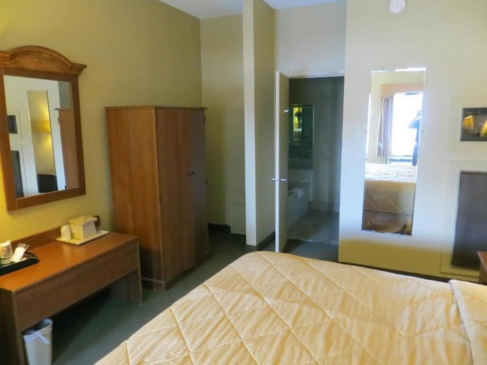 Fairview Inn & Suites モービル エクステリア 写真