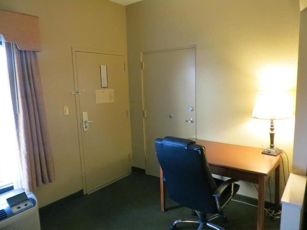 Fairview Inn & Suites モービル エクステリア 写真
