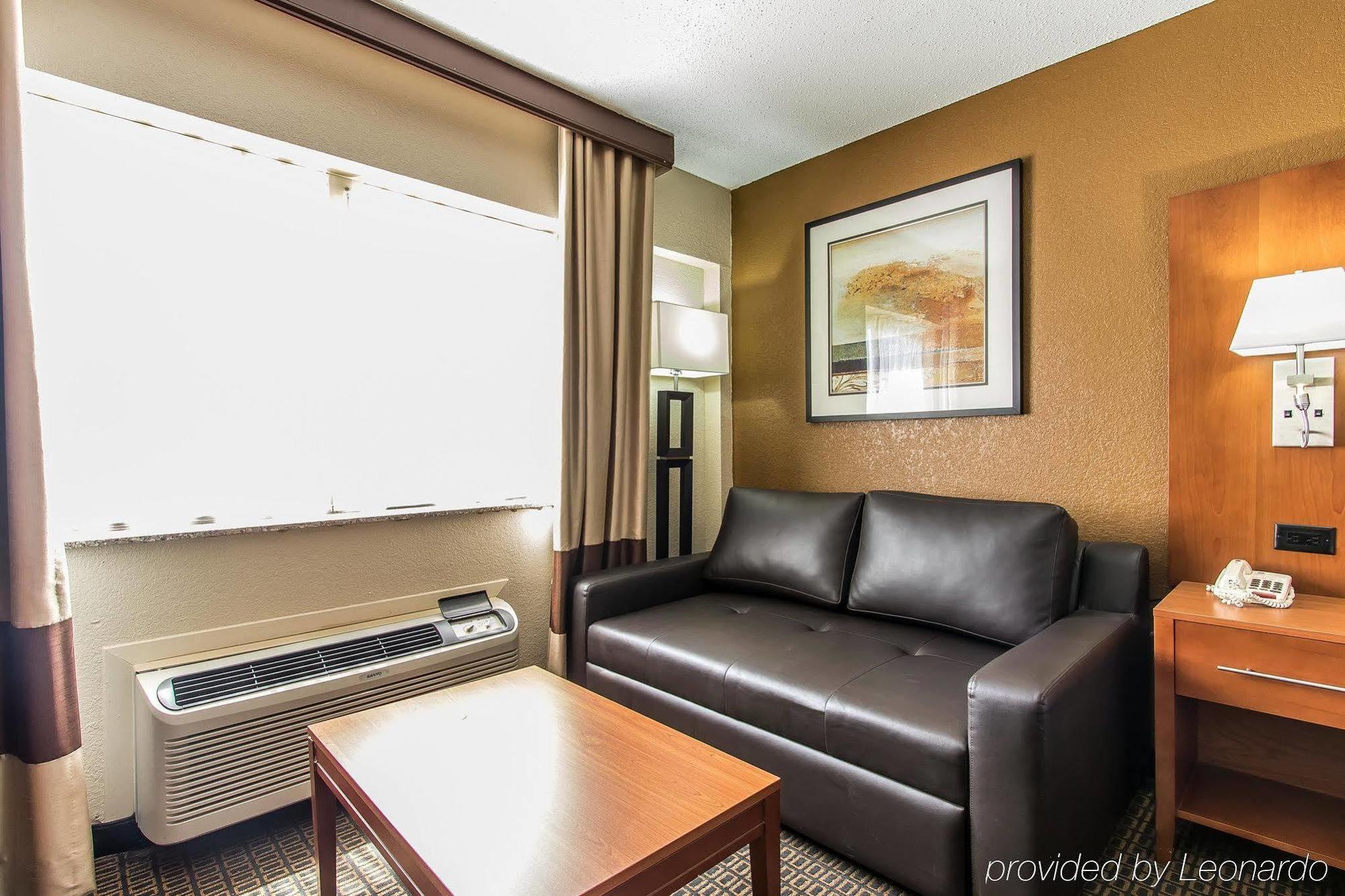 Fairview Inn & Suites モービル エクステリア 写真