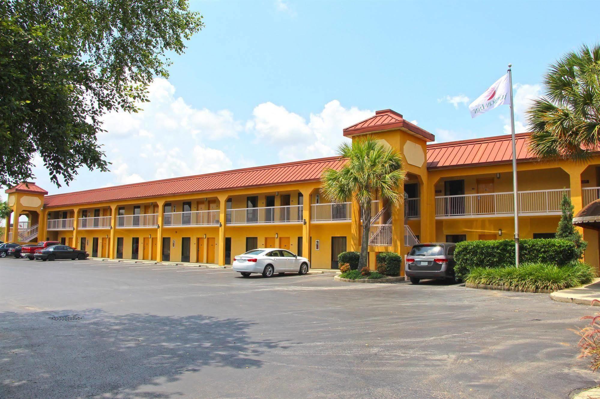 Fairview Inn & Suites モービル エクステリア 写真