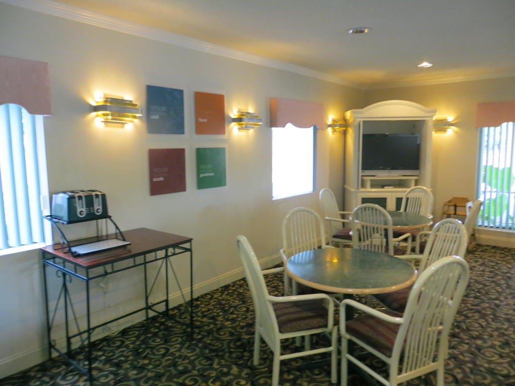 Fairview Inn & Suites モービル エクステリア 写真