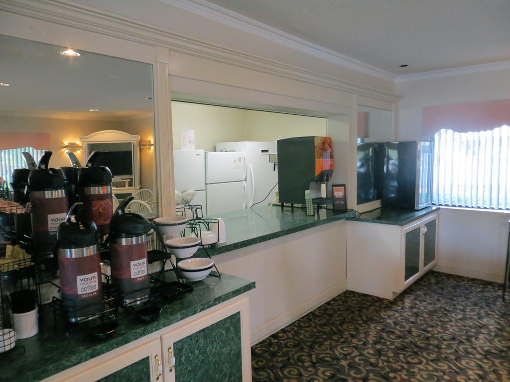 Fairview Inn & Suites モービル エクステリア 写真
