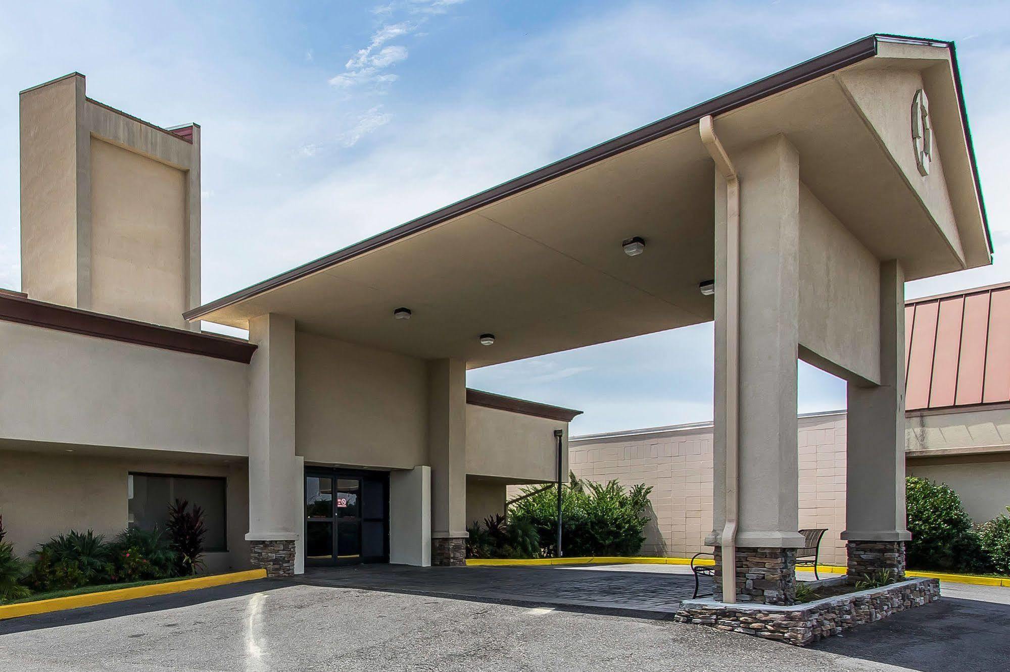 Fairview Inn & Suites モービル エクステリア 写真