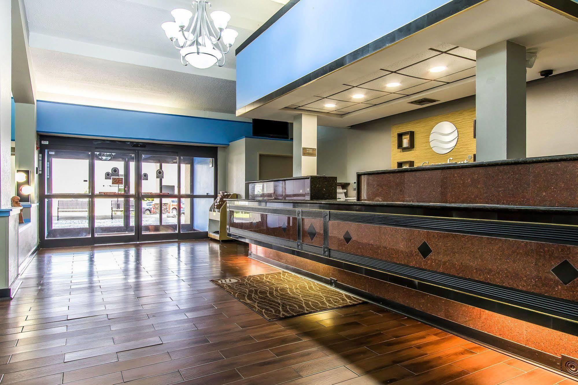 Fairview Inn & Suites モービル エクステリア 写真